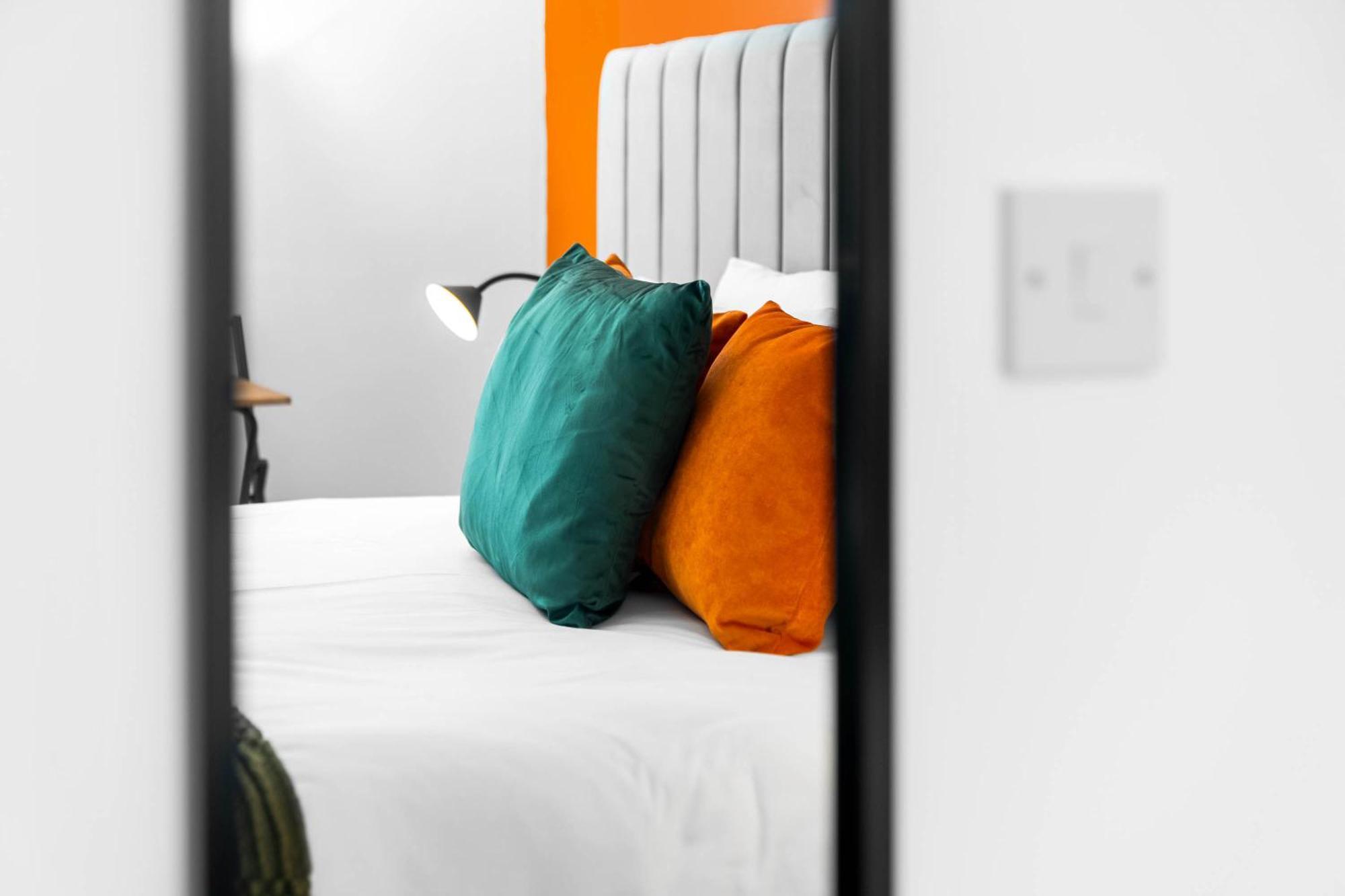 Luxury 3 Bedroom Apartment - Terrace - Near City Centre - Wifi - Smart Tv 1Mr Birmingham Exteriér fotografie